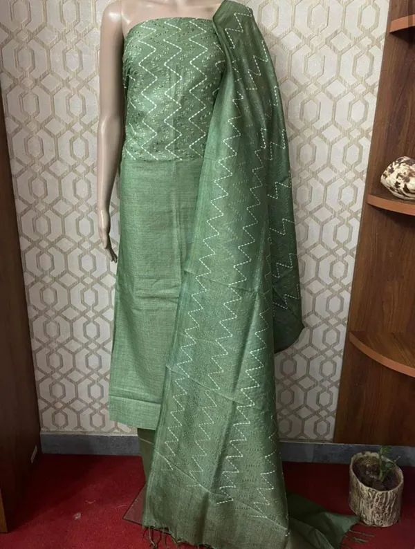 Zig-Zag_Embroidered_Khadi_Cotton_Suit_Piece_Green
