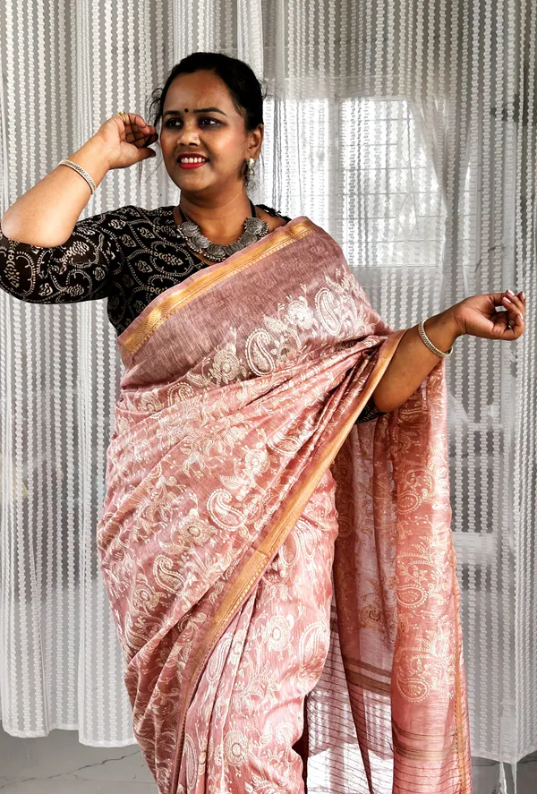 Captivating_Pure_Kota_Linen_Embroidery_Saree_Peach