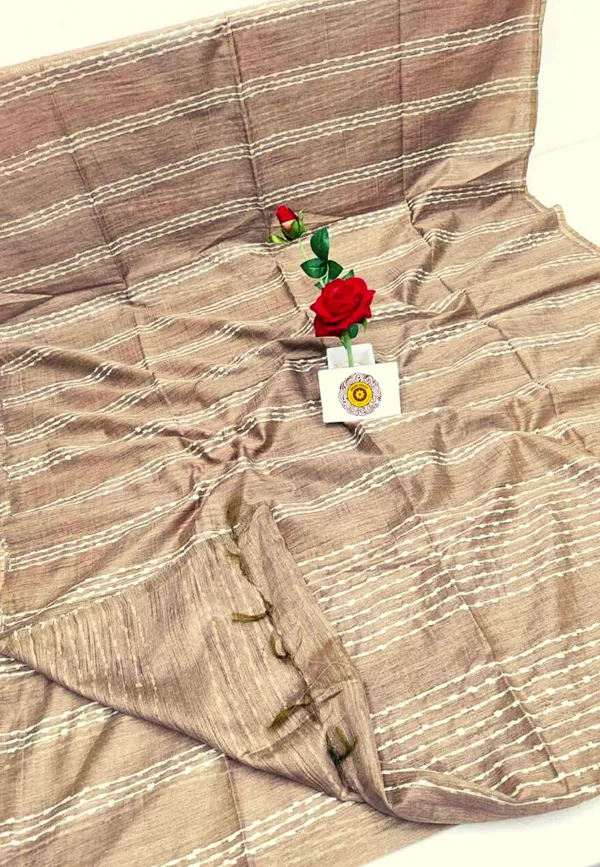Bansbara_Tussar_Silk_Kantha_Handloom_Saree_Raffia_Brown