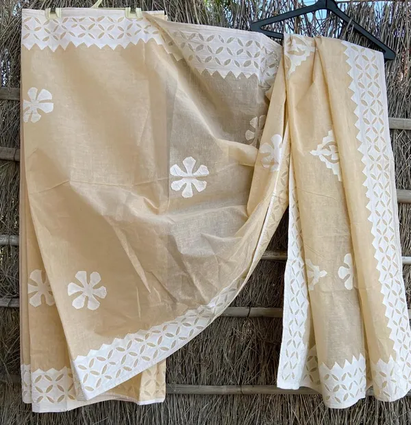 Crayola_Organdy_Cotton_Saree_Applique_Work_Cream