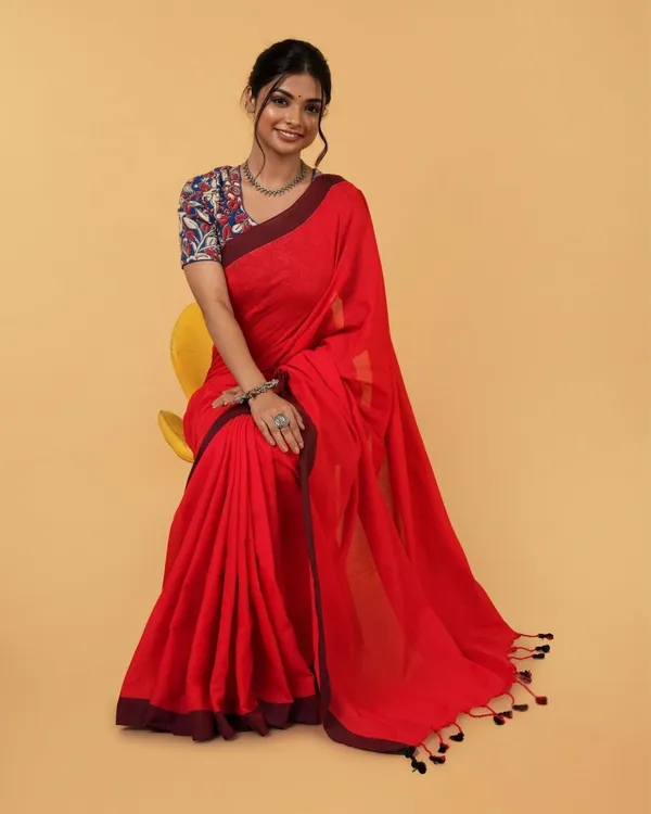 Delightful_Pure_Handloom_Mul_Cotton_Red_Saree