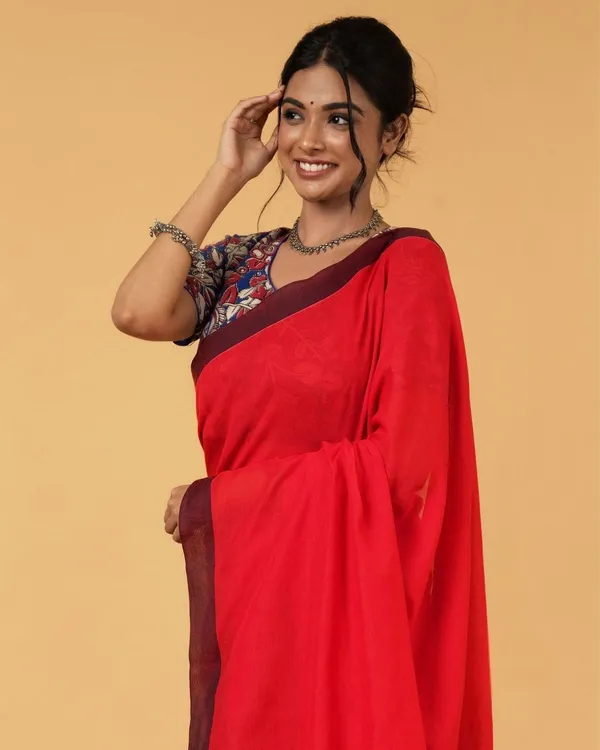 Delightful_Pure_Handloom_Mul_Cotton_Red_Saree