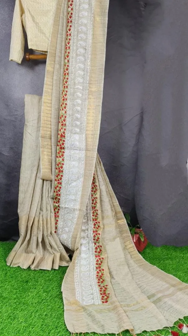 Embroidered_Bansbara_Tussar_Silk_Saree_Pale_Silver