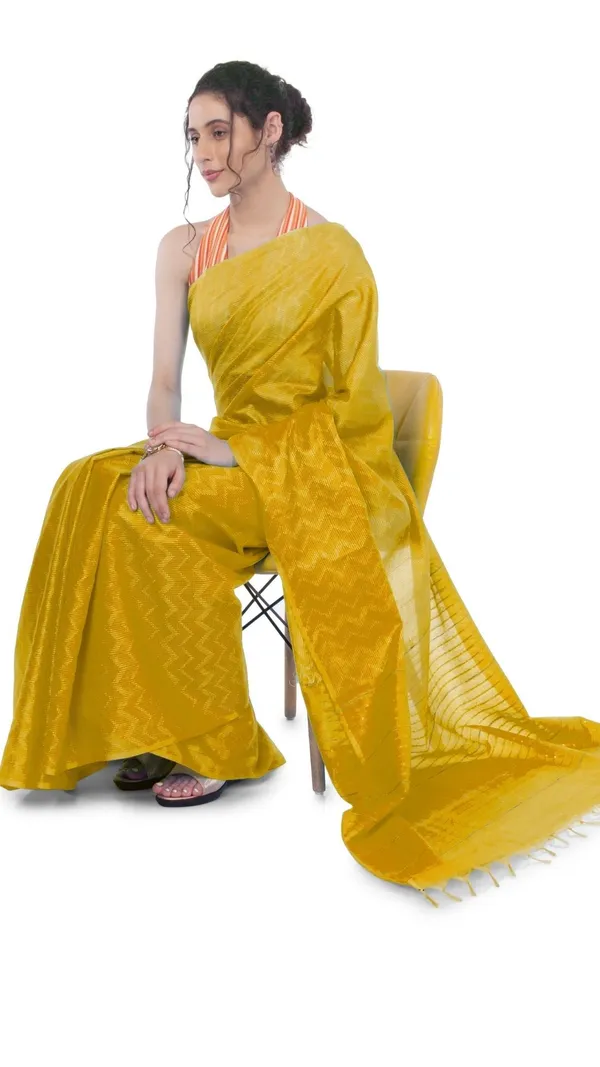 Kota_Silk_Yellow_Saree_Sequence_Pallu_&_Zig-Zag_Design