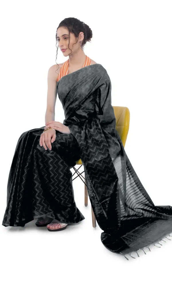 Kota_Silk_Black_Saree_Sequence_Pallu_&_Zig-Zag_Design