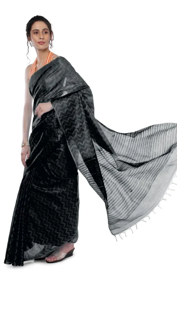 Kota_Silk_Black_Saree_Sequence_Pallu_&_Zig-Zag_Design