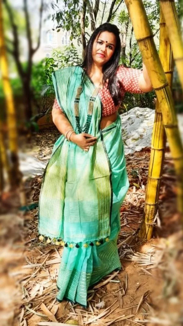 Verdant_Khadi_Linen_Saree_Medium_Green
