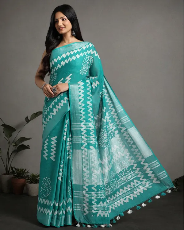 Turquoise_Slub_Linen_Saree_Wax_Batik_Hand_Dyed_Turquoise_Blue