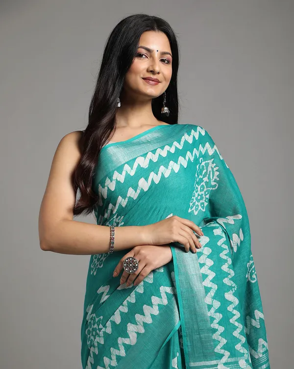 Turquoise_Slub_Linen_Saree_Wax_Batik_Hand_Dyed_Turquoise_Blue