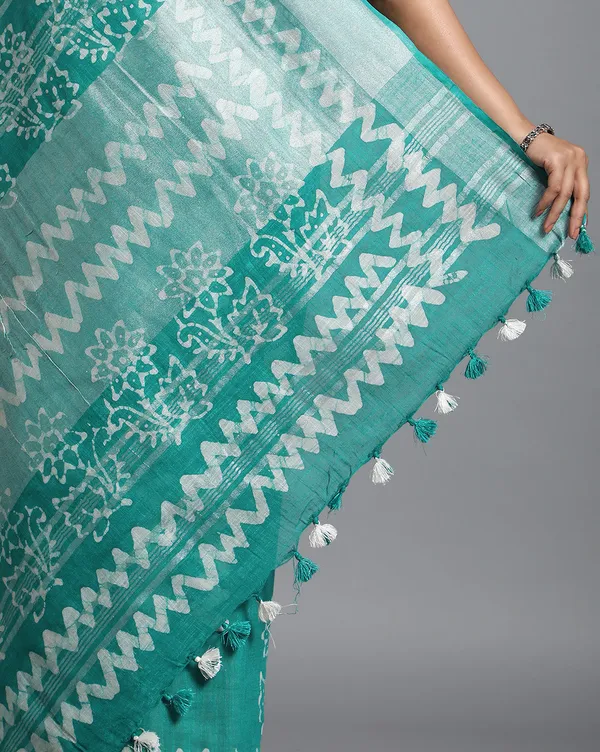 Turquoise_Slub_Linen_Saree_Wax_Batik_Hand_Dyed_Turquoise_Blue