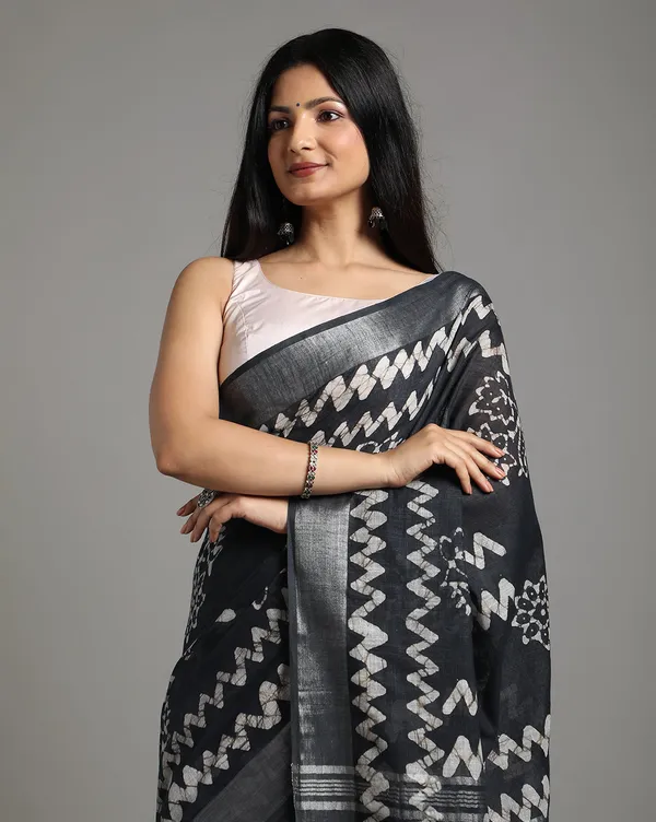 Unique_Slub_Linen_Saree_Wax_Batik_Hand_Dyed_Black