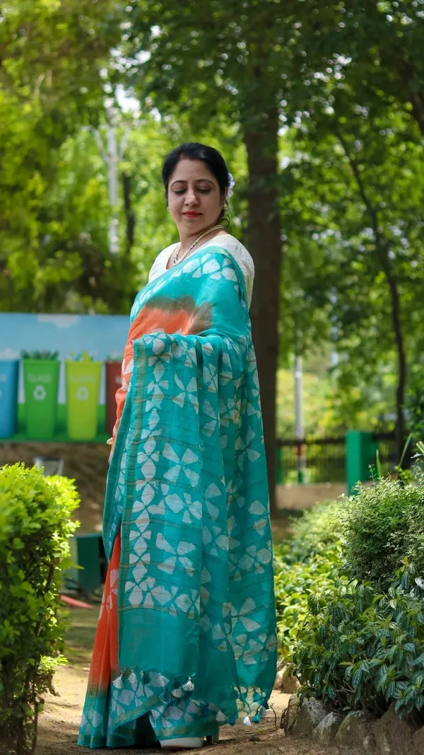 Wax_Batik_Hand_Dyed_Kota_Silk_Saree_Orange_&_Sea_Green