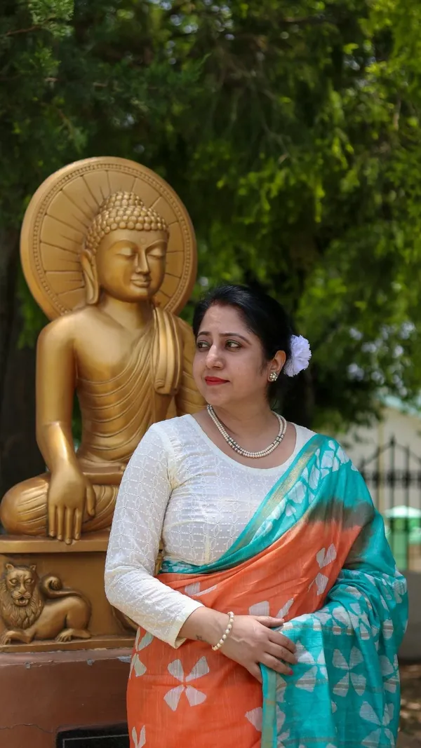 Wax_Batik_Hand_Dyed_Kota_Silk_Saree_Orange_&_Sea_Green