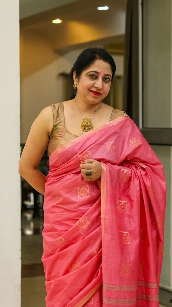 Pure_Kota_Silk_Saree_Tulip_Red_Jaquard_Weaving
