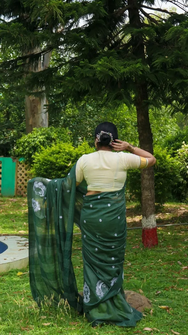 Embroidered_Bansbara_Tussar_Silk_Saree_Green