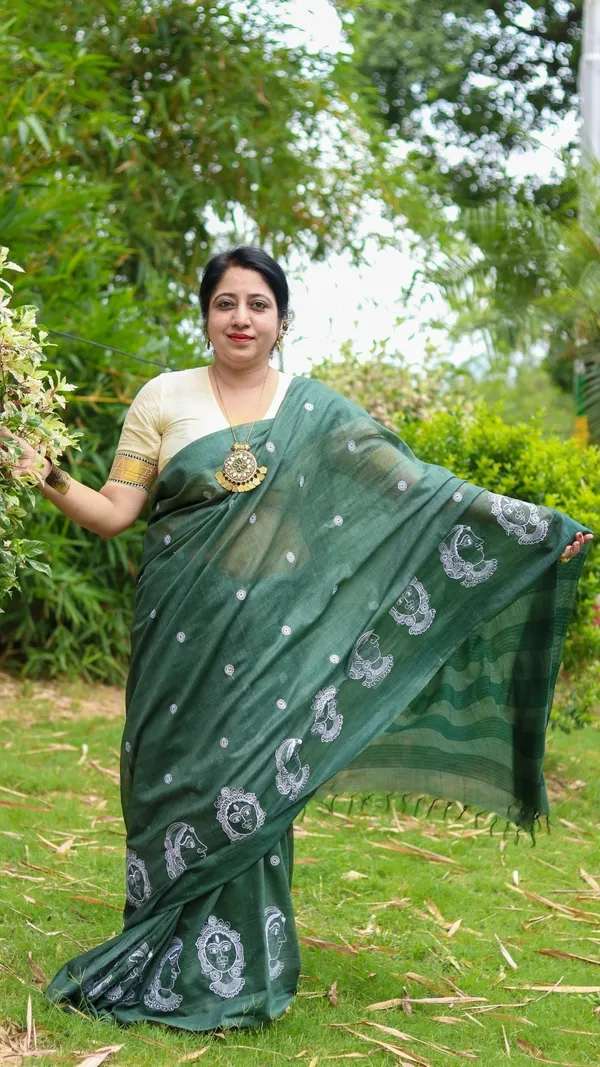Embroidered_Bansbara_Tussar_Silk_Saree_Green