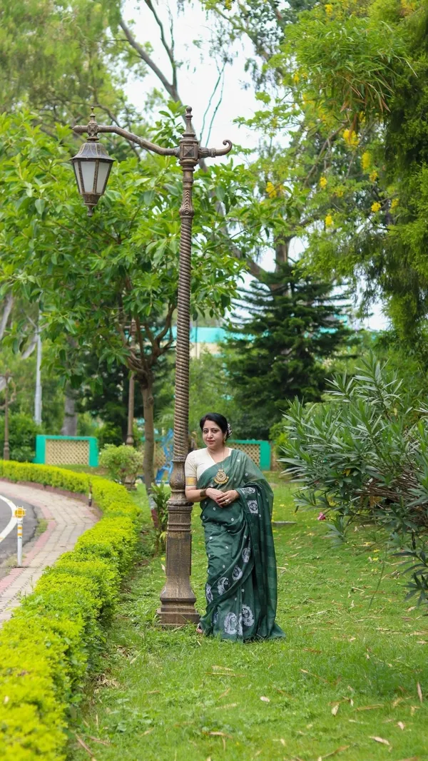 Embroidered_Bansbara_Tussar_Silk_Saree_Green