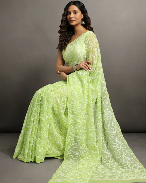 Tepchi_Handwork_Georgette_Saree_Moss_Green