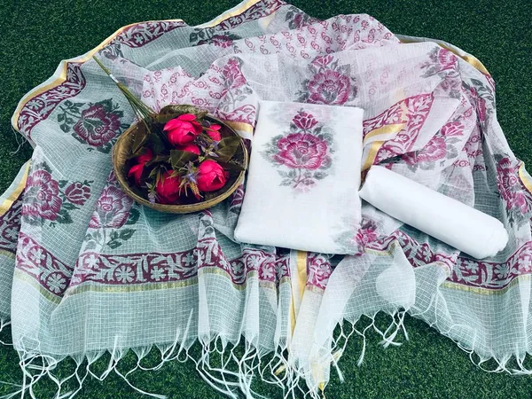 Vivid_Kota_Doria_White_Suit_Blockprinted_(Top+Bottom+Dupatta)