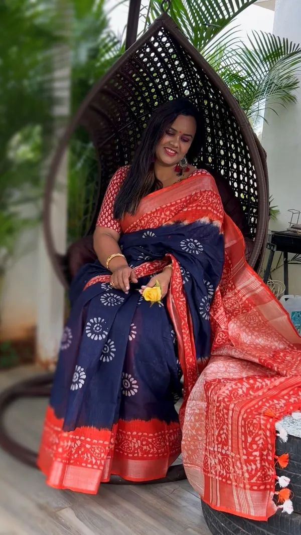 Vibrant_Slub_Linen_Wax_Batik_Hand_Dyed_Saree_Ink_Blue_&_Orange