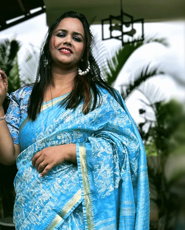 Fanciful_Pure_Kota_Linen_Saree_Blue_Embroidered