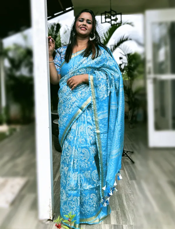 Fanciful_Pure_Kota_Linen_Saree_Blue_Embroidered