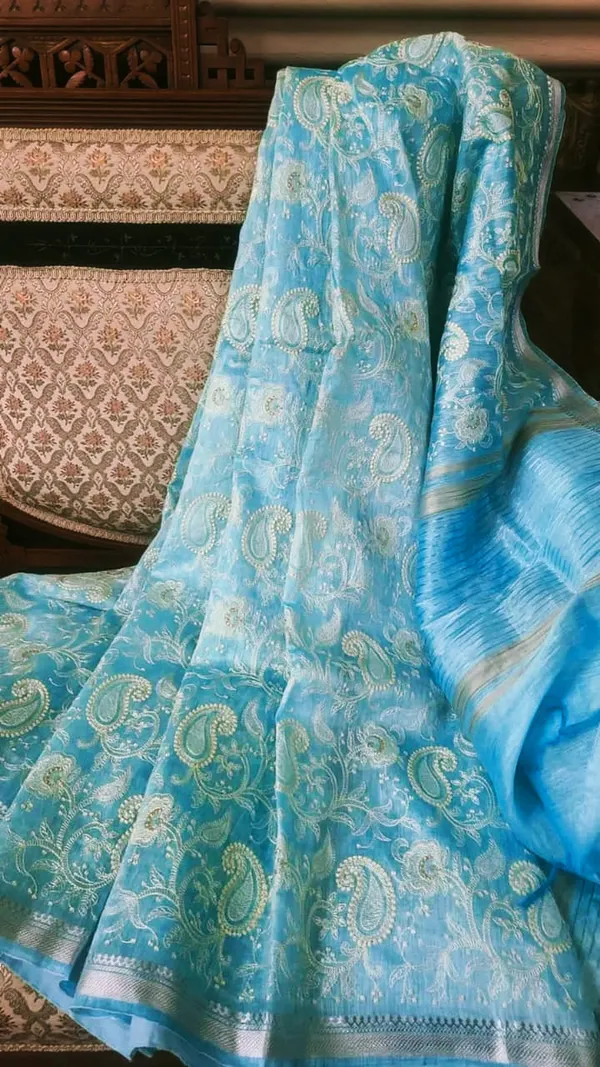 Fanciful_Pure_Kota_Linen_Saree_Blue_Embroidered