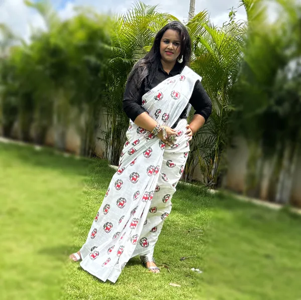 Azureish_Slub_Linen_Saree_White_Handblock_Print