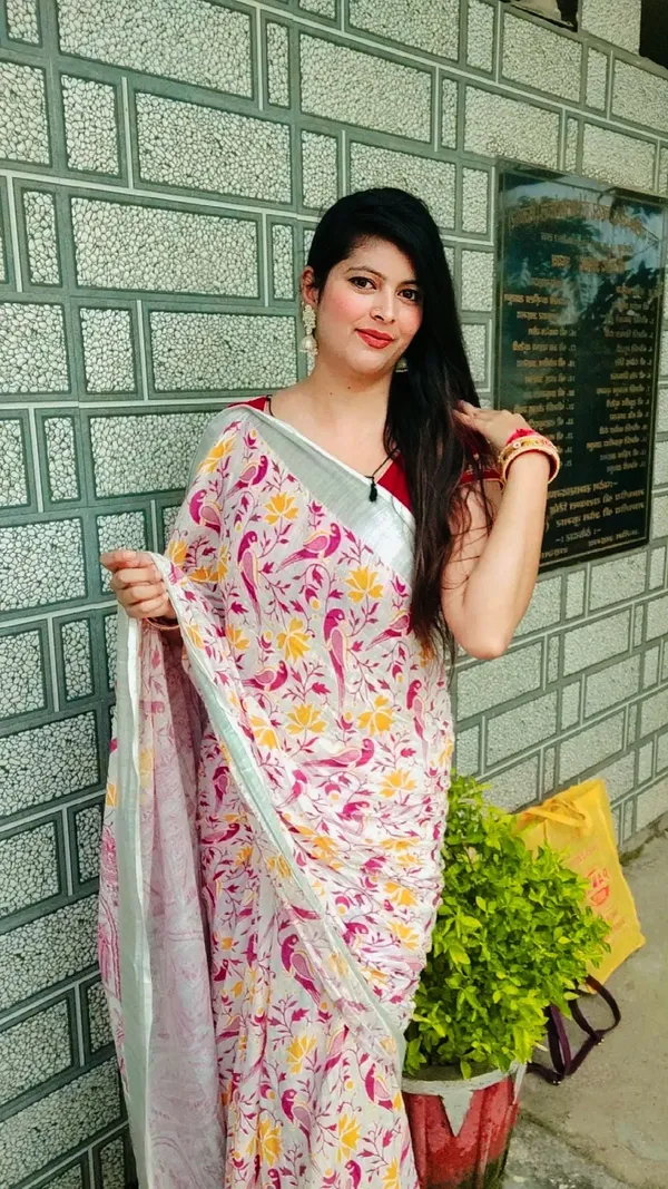 Dreamy_Slub_Linen_Saree_Off_White_Printed