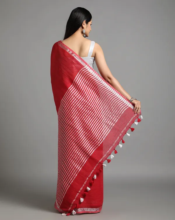 Creative_Pure_Linen_Handloom_Saree_Red_Hand_Embroidered