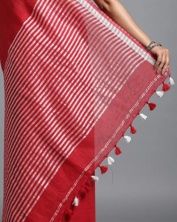 Creative_Pure_Linen_Handloom_Saree_Red_Hand_Embroidered