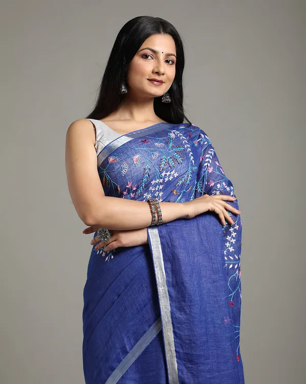 Artistic_Pure_Linen_Handloom_Saree_Blue_Hand_Embroidered
