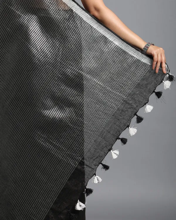Creative_Pure_Linen_Handloom_Saree_Eerie_Black_Hand_Embroidered