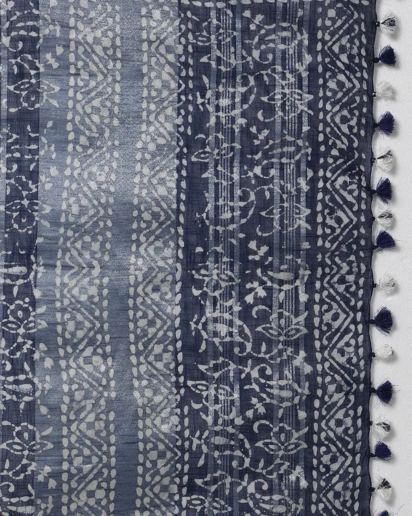 Tranquil_Slub_Linen_Wax_Batik_Hand_Dyed_Saree_Ink_Blue
