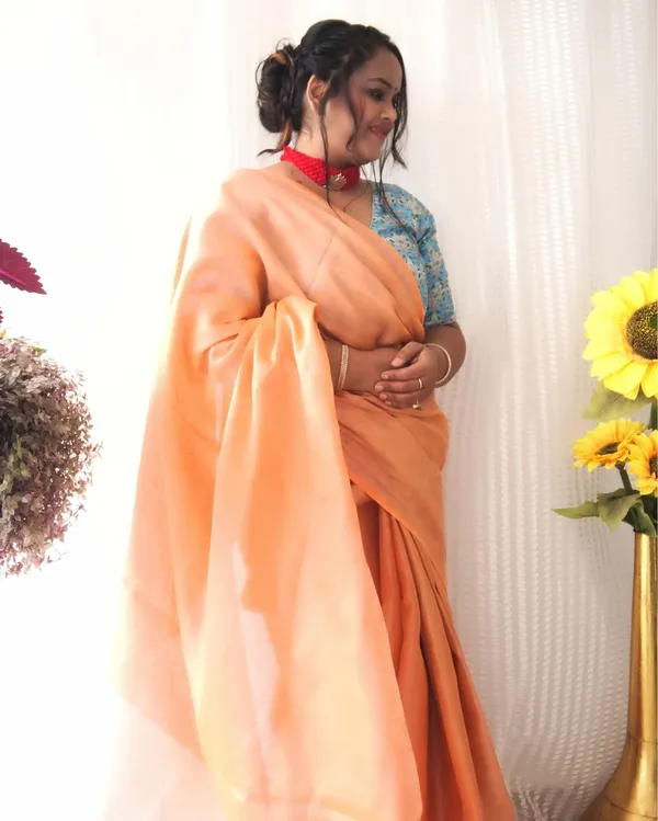 Serene_Pure_Tissue_Linen_Handdyed_Saree_Peach