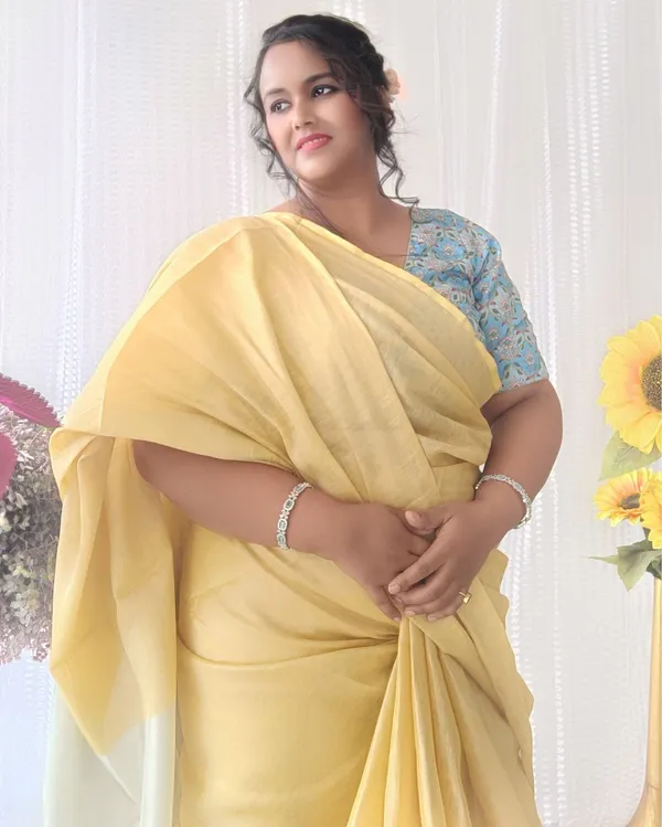 Gorgeous_Pure_Tissue_Linen_Handdyed_Saree_Yellow