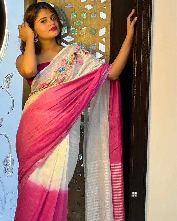 Elegant_Pure_Linen_Saree_Hand_Embroidered_White_&_Pink