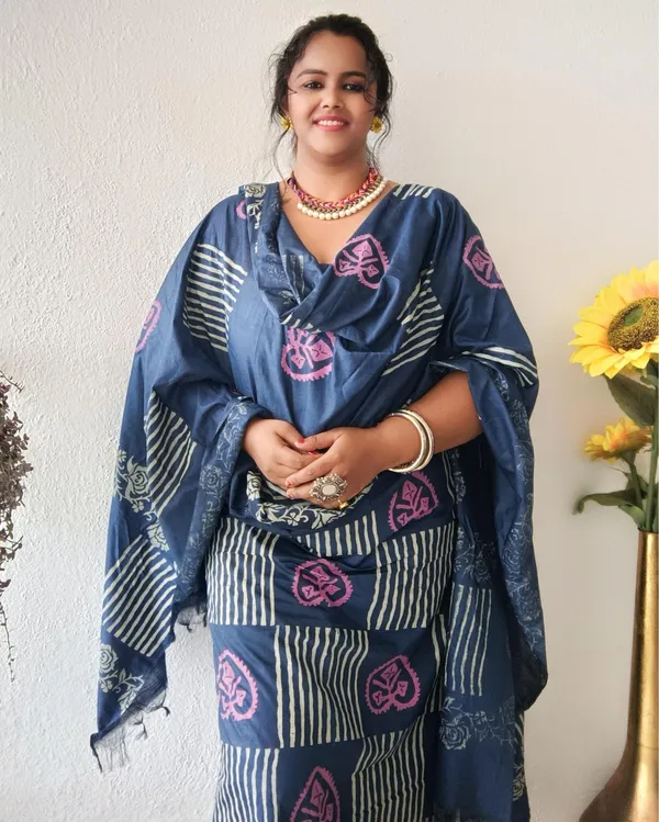 Katan_Silk_Floral_Blockprint_Blue_Suit