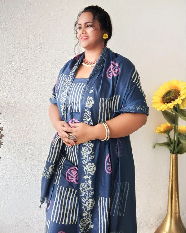 Katan_Silk_Floral_Blockprint_Blue_Suit