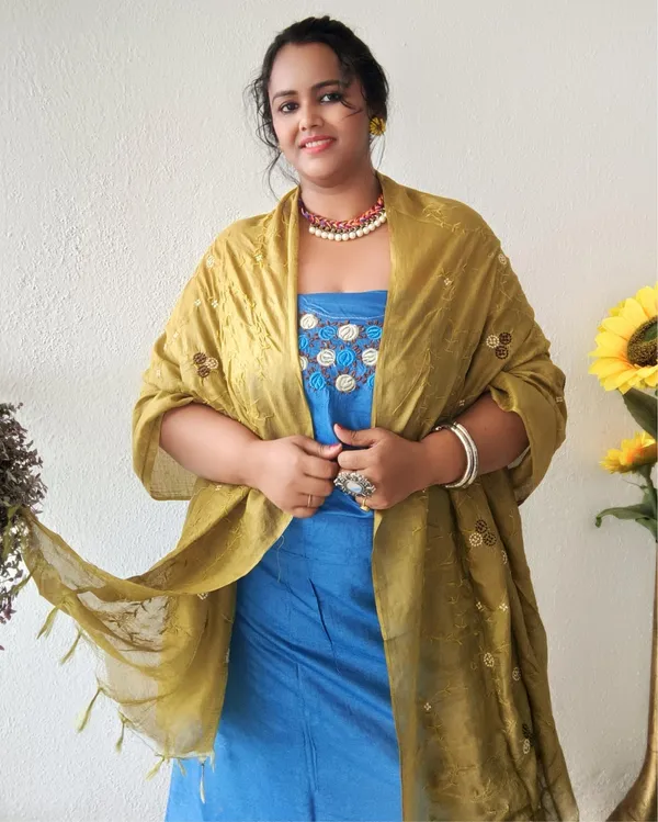 Embroidered_Katan_Silk_Blue_&_Brown_Suit