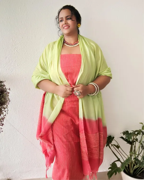 Handcrafted_Katan_Silk_Red_&_Green_Suit