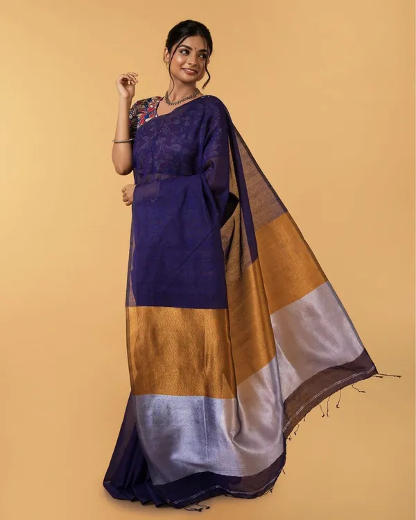 Misty_Silk_Linen_Handdyed_Blue_Contrast_Pallu_Saree