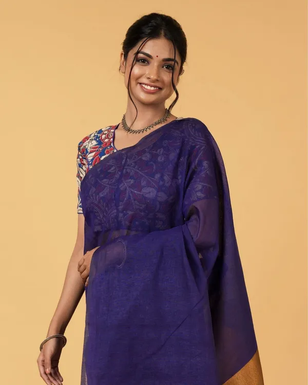 Misty_Silk_Linen_Handdyed_Blue_Contrast_Pallu_Saree