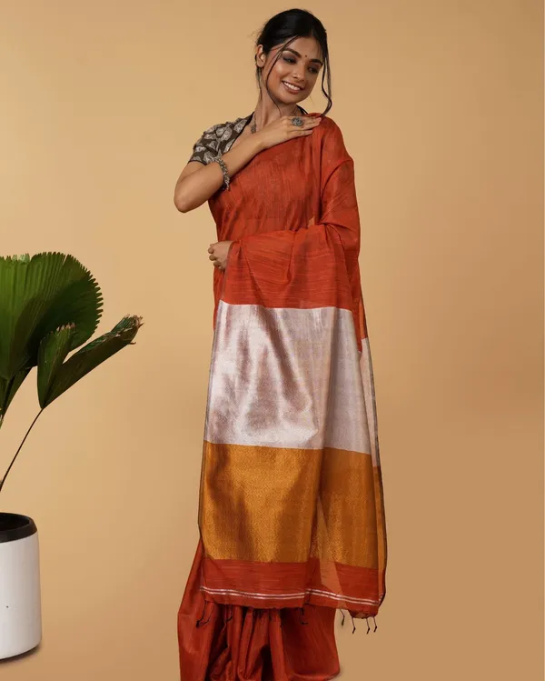 Earthy_Silk_Linen_Handdyed_Brown_Contrast_Pallu_Saree