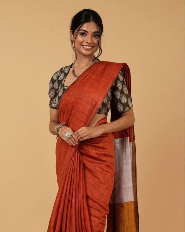 Earthy_Silk_Linen_Handdyed_Brown_Contrast_Pallu_Saree