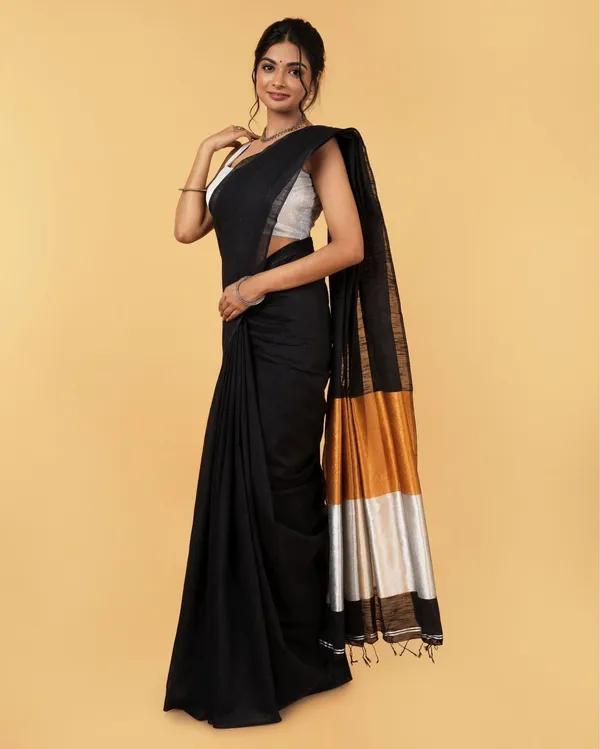 Classy_Silk_Linen_Handdyed_Black_Contrast_Pallu_Saree