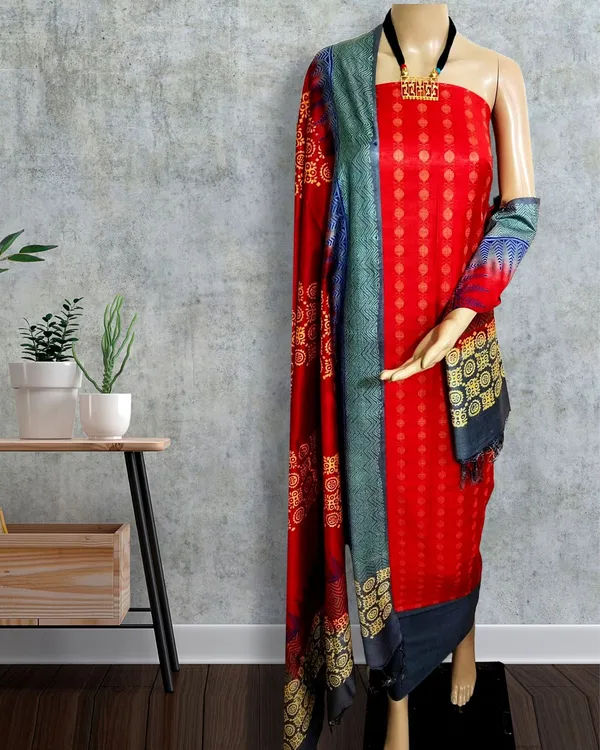 Katan_Silk_Blissful_Blockprint_Red_Suit