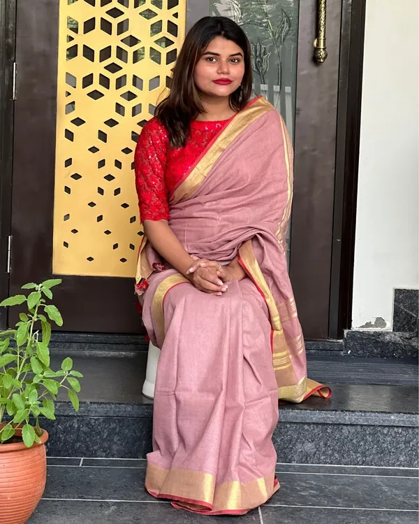 Ornamental_Handwoven_Pure_Linen_Saree_Dusky_Pink