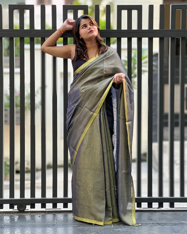 Intricate_Pure_Tissue_Linen_Handdyed_Saree