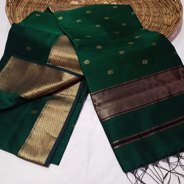 Modern_Maheshwari_Pure_Silk_Butta_Body_Green_Saree
